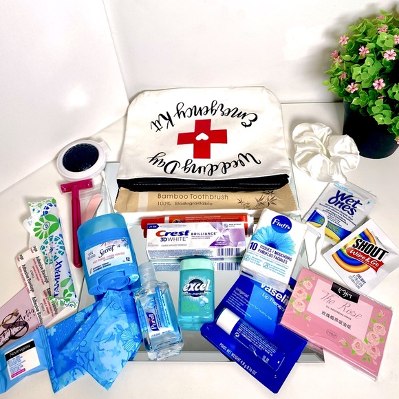 WEDDING DAY EMERGENCY KIT - Picture 3 of 5